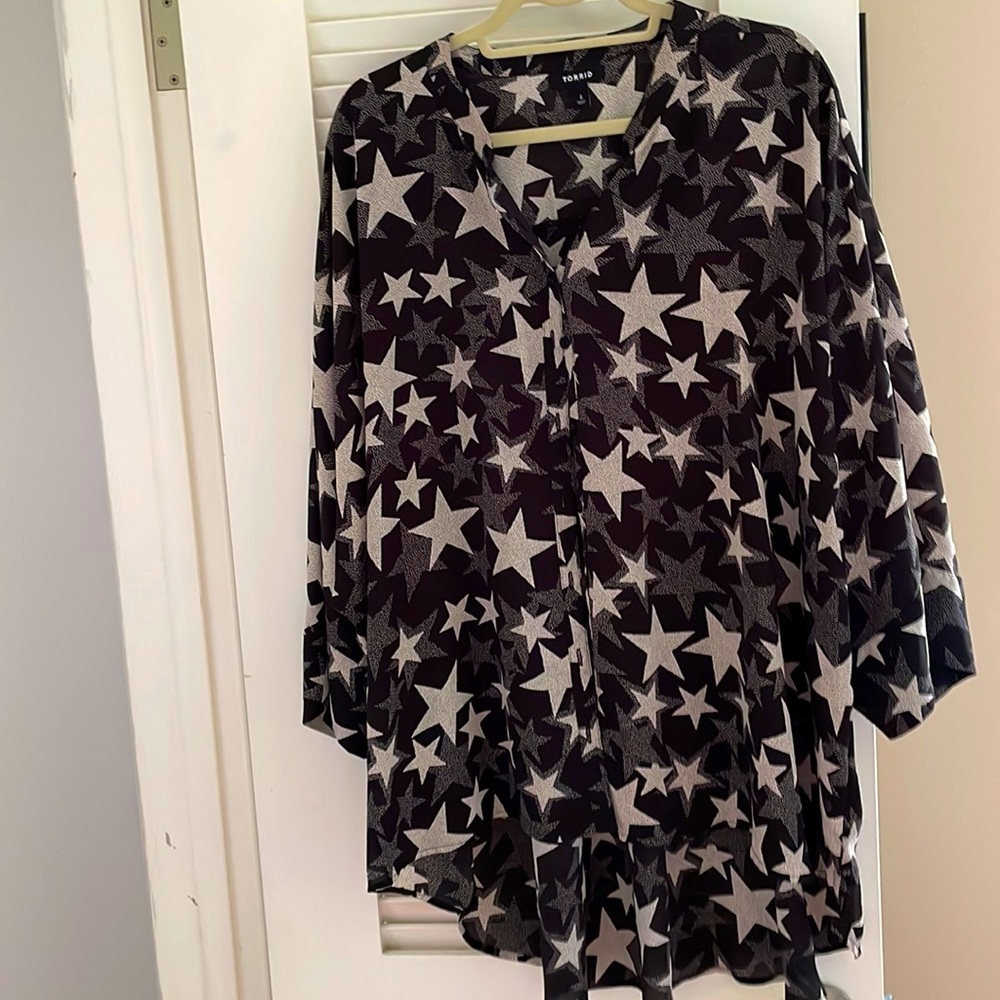 Semi sheer 3/4 sleeve top